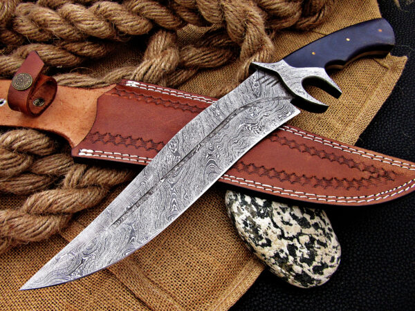 "Mastercrafted Damascus Hilt Fighter: Handcrafted Hunting Knife for the True Outdoorsman" - Image 4