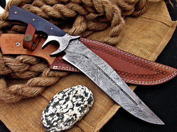 "Mastercrafted Damascus Hilt Fighter: Handcrafted Hunting Knife for the True Outdoorsman" - Image 6
