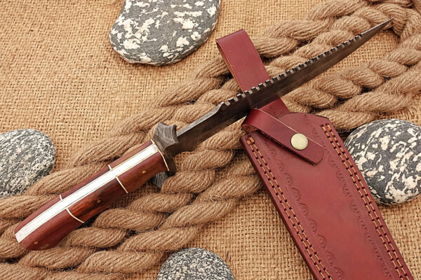 "Handmade Damascus Steel Hunting Knife: A Fusion of Artistry and Strength" - Image 5