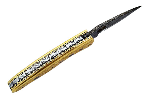 "Artisan Damascus Folding Knife – Crafted for Excellence and Timeless Beauty" - Image 2