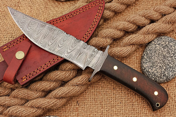 "Elite Damascus Hunting Knife: Precision Craftsmanship for the Ultimate Outdoor Adventure" - Image 3