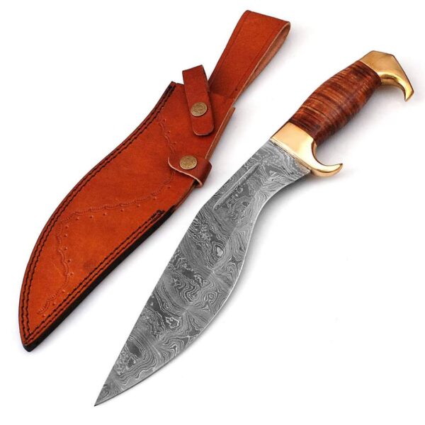 "Handmade Forged Damascus Kukri Knife: A Timeless Blend of Power, Precision, and Craftsmanship"