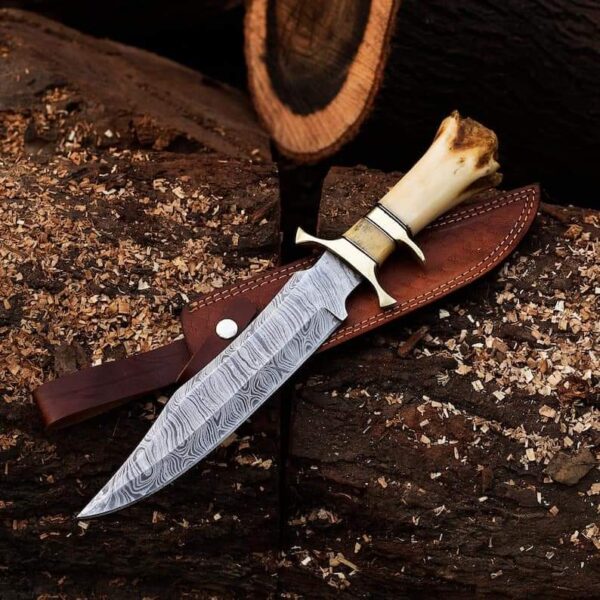 "Premium Damascus Steel Hunting Knife - Handcrafted, Durable, and Razor-Sharp for Ultimate Performance" - Image 2