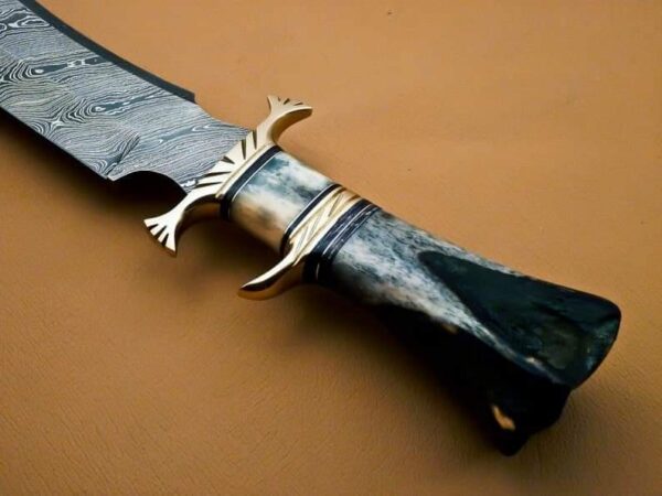 "Handcrafted Damascus Steel Hunting Knife – Durable, Sharp, and Perfect for Outdoor Adventures" - Image 4
