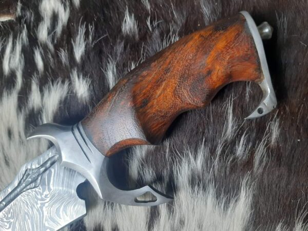 Custom hand made damascus hunting knife - Image 2