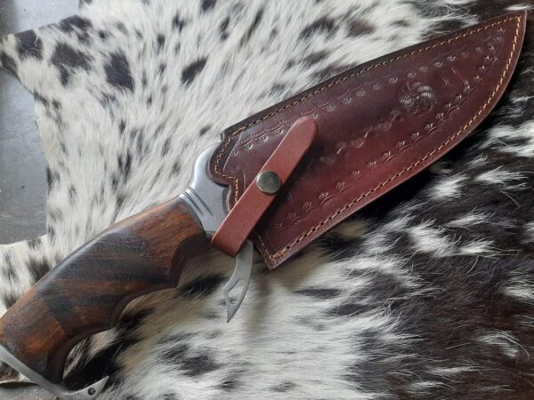 Custom hand made damascus hunting knife - Image 4