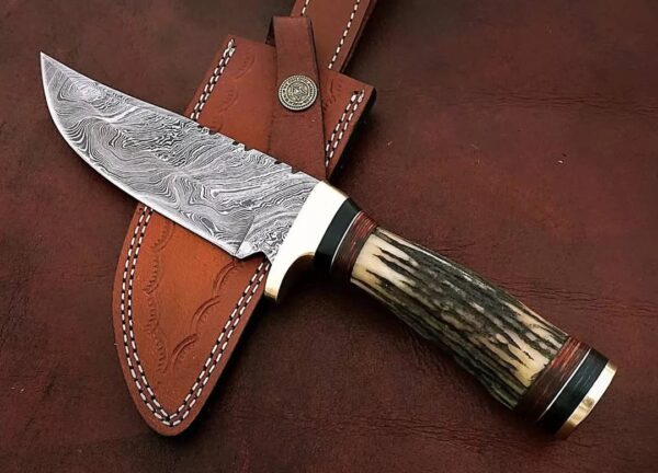 "Handcrafted Damascus Skinner: Precision in Every Cut" - Image 2