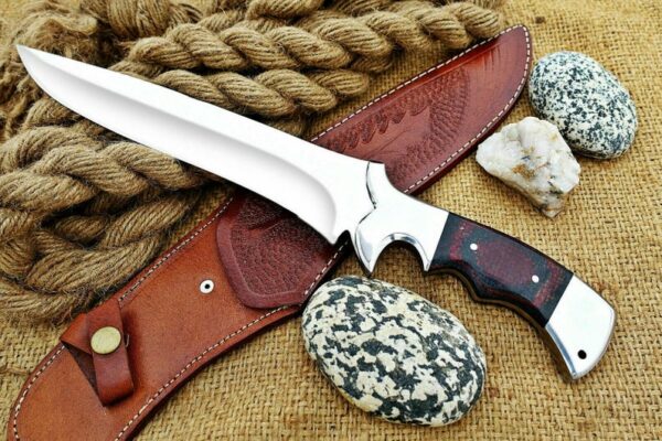 "Handmade Stainless Steel Hunting Knife – Exceptional Craftsmanship, Precision, and Durability for Every Outdoor Challenge" - Image 4