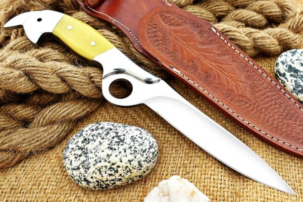 "Handmade Stainless Steel Hunting Knife with Finger Hole – Precision, Comfort, and Durability for the Ultimate Outdoor Adventure" - Image 4