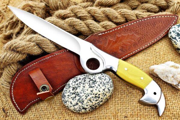 "Handmade Stainless Steel Hunting Knife with Finger Hole – Precision, Comfort, and Durability for the Ultimate Outdoor Adventure" - Image 5