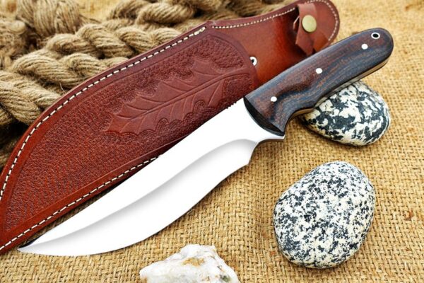 "Handmade Stainless Steel Hunting Knife – Superior Craftsmanship, Precision Edge, and Unmatched Durability for Every Outdoor Adventure"