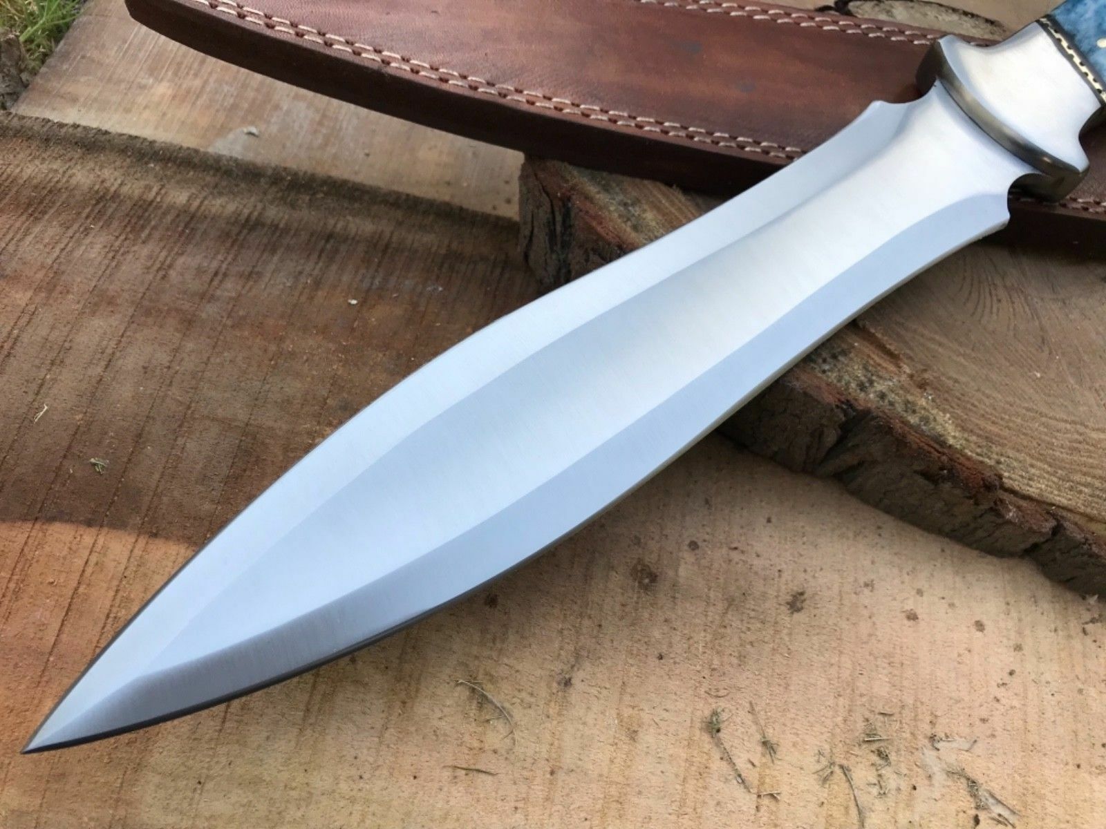 "Elite Edge: Custom Handmade Stainless Steel Dagger Knife with Precision Craftsmanship"