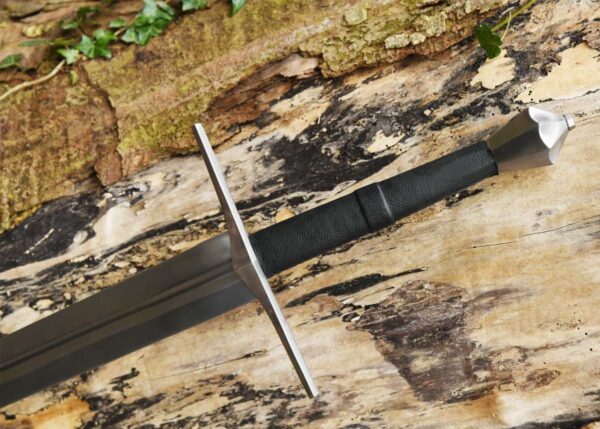 "Handmade Medieval Two-Handed Sword: A Masterpiece of Power and Precision" - Image 4