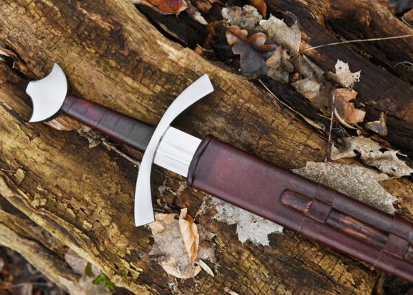 "Handmade High Medieval Knightly Sword with Scabbard: A Symbol of Chivalry and Craftsmanship" - Image 5