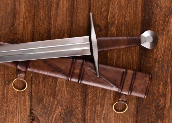"Handmade Premium Quality Viking Sword with Scabbard: A Masterpiece of Norse Strength and Elegance" - Image 2