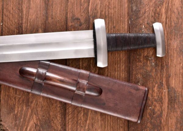 "Handmade Viking Hurum Sword: A Legacy of Norse Strength and Craftsmanship" - Image 2