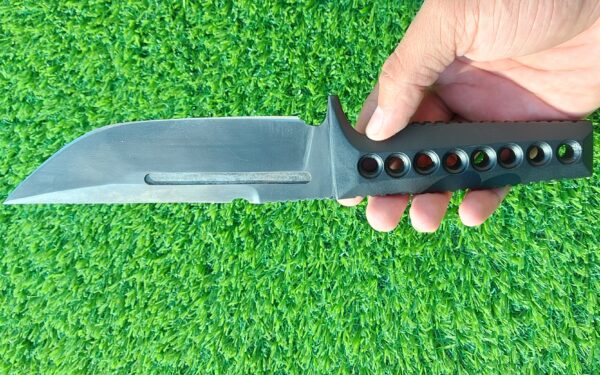 "Custom Handmade Stainless Steel Hunting Knife with Acid Wash and Paracord Handle – Unmatched Durability and Grip for the Ultimate Outdoor Experience" - Image 2
