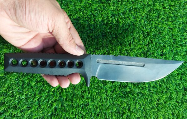 "Custom Handmade Stainless Steel Hunting Knife with Acid Wash and Paracord Handle – Unmatched Durability and Grip for the Ultimate Outdoor Experience" - Image 3