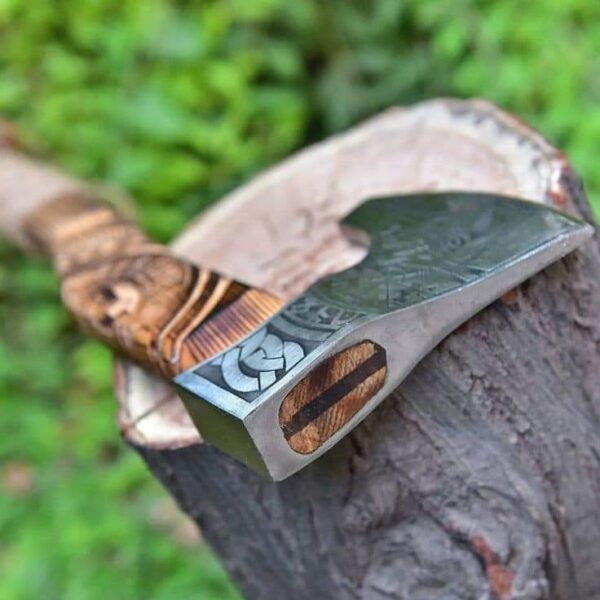 "Handmade Viking Axe – A Bold Fusion of Tradition and Power, Forged for the Warrior’s Spirit" - Image 4