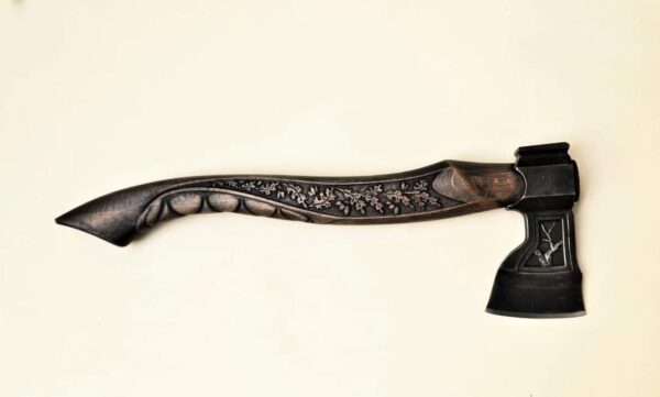 "Custom Handmade Engraved Axe – A Personalized Masterpiece of Craftsmanship, Power, and Unique Detail"