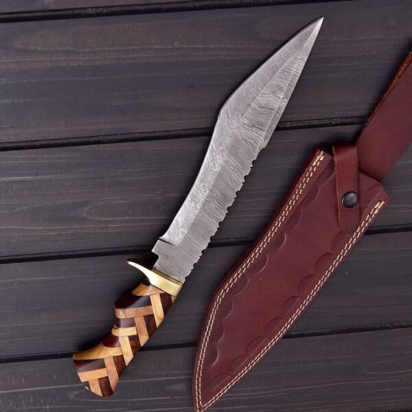 ''Handmade Forge Damascus Hunting Knife – A precision-crafted knife with a durable Damascus steel blade ideal for hunting and outdoor use'' - Image 3