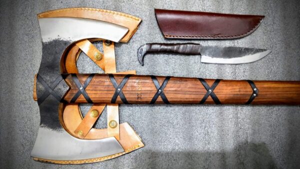 "Dual Power: Hand-Made Premium Quality Double-Head Viking Axe Forged for Strength and Legacy"