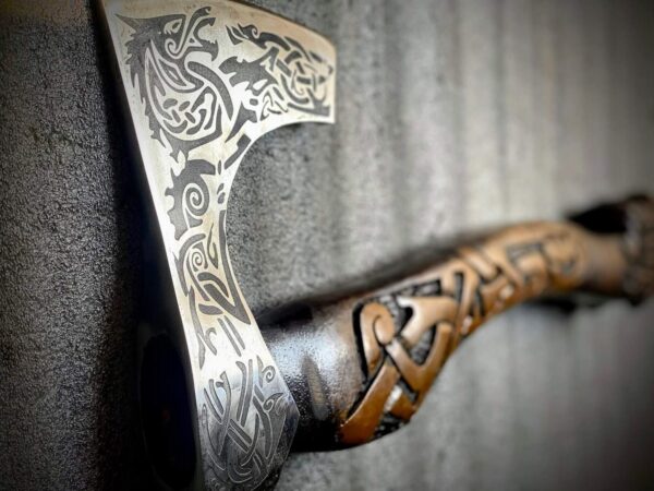 "Handmade Viking Axe – A Bold and Timeless Weapon of Strength and Craftsmanship" - Image 5