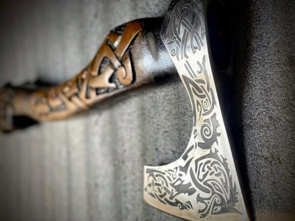 "Handmade Viking Axe – A Bold and Timeless Weapon of Strength and Craftsmanship" - Image 2