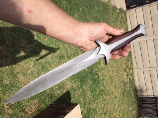 "Custom Handmade Full Tang Dagger Knife with Acid Wash Blade – A Perfect Fusion of Precision, Strength, and Distinctive Aesthetic"