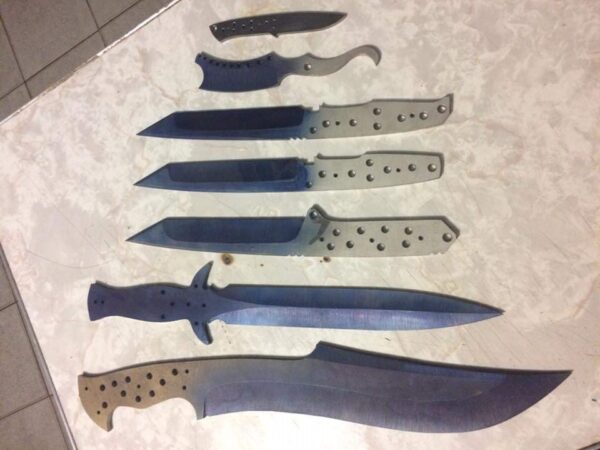 "Custom Handmade Full Tang Dagger Knife with Acid Wash Blade – A Perfect Fusion of Precision, Strength, and Distinctive Aesthetic" - Image 3