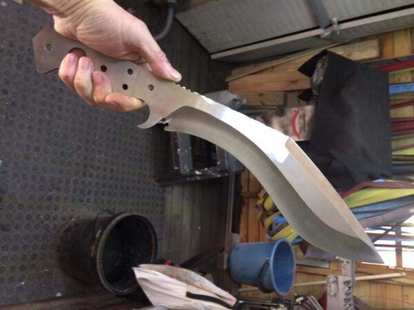 "Exquisite Custom Handmade Stainless Steel Kukri Knife: A Masterpiece of Precision and Durability" - Image 3