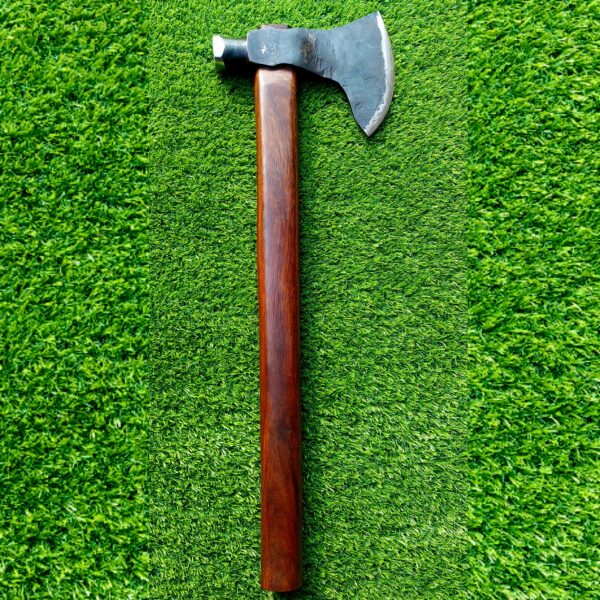 "Hand-Forged Hammer Axe with Razor-Sharp Edge: The Ultimate Tool for Precision and Power"