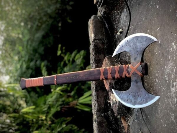 "Handmade Premium Quality Double-Headed Viking Axe: A Masterful Weapon Crafted for Strength, Precision, and Timeless Viking Tradition"