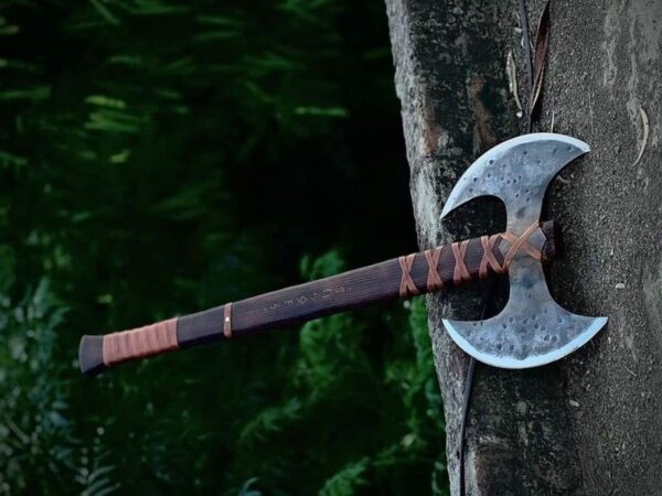 "Handmade Premium Quality Double-Headed Viking Axe: A Masterful Weapon Crafted for Strength, Precision, and Timeless Viking Tradition" - Image 4
