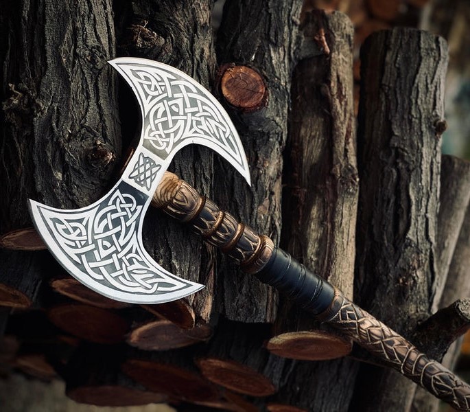 "Handmade Premium Quality Double-Headed Viking Axe with Hand-Engraved Handle: A Perfect Blend of Nordic Power, Craftsmanship, and Personalized Detail"
