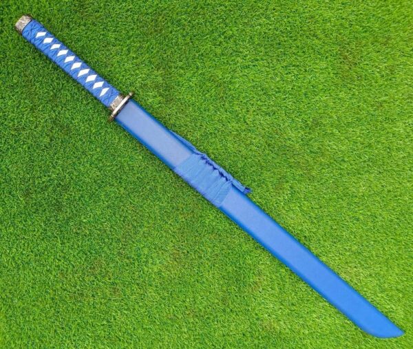 The handmade stainless steel katana sword features a meticulously crafted blade, offering exceptional sharpness and durability. - Image 10