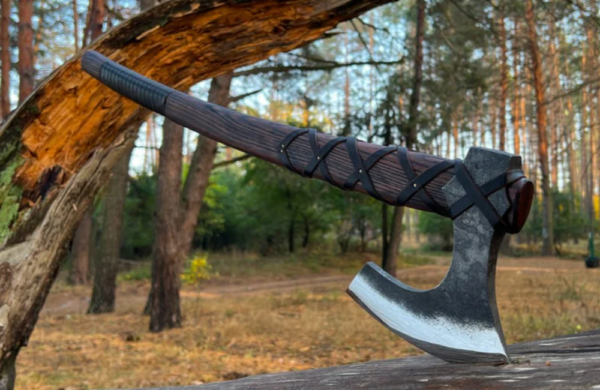 "Custom Handmade Hand-Forged Viking Axe – Authentic Craftsmanship for Warriors and Collectors"