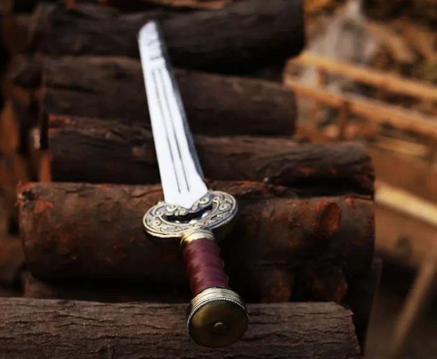 "Lord of the Rings King Théoden's Herugrim Sword – Exquisite Replica of the Iconic Weapon of Rohan" - Image 5