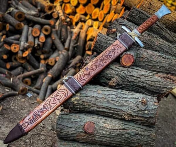 Custom Handmade Medieval Broadsword: A Unique Collectible Piece of Artistry and Craftsmanship. - Image 3