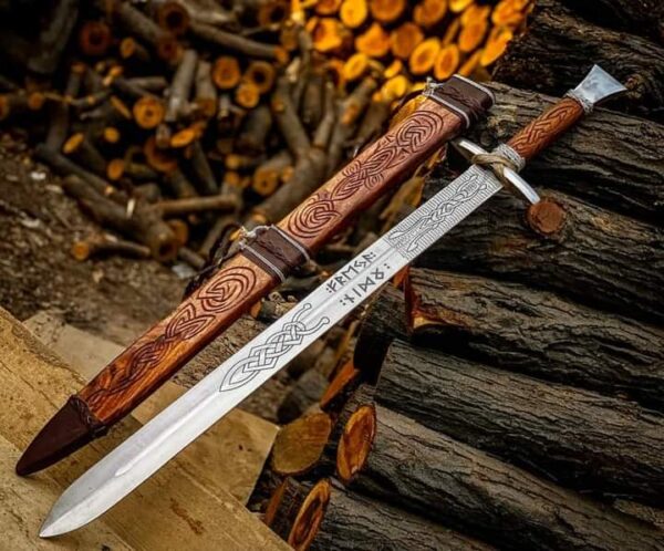 Custom Handmade Medieval Broadsword: A Unique Collectible Piece of Artistry and Craftsmanship.