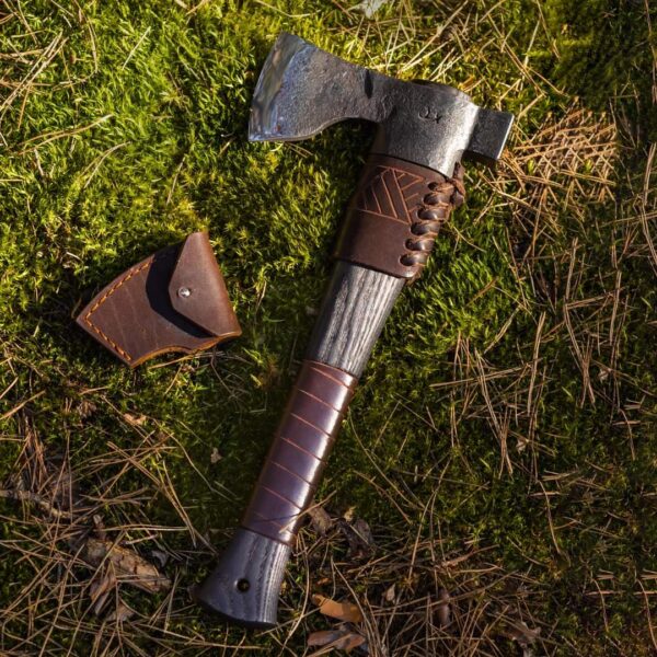 "Handmade Handforged Axe with Razor-Sharp Edge: Ideal for Efficient Wood Splitting" - Image 3