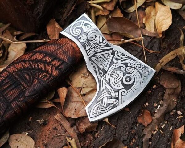 "Handmade Viking Axe in Premium Quality: A Masterpiece of Strength and Artistry" - Image 5