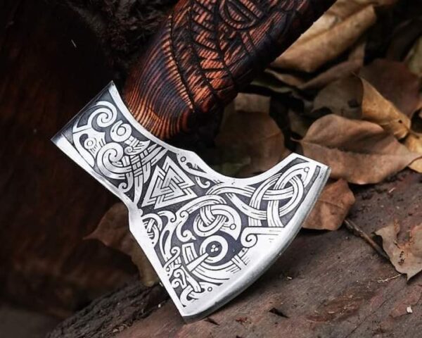 "Handmade Viking Axe in Premium Quality: A Masterpiece of Strength and Artistry" - Image 2