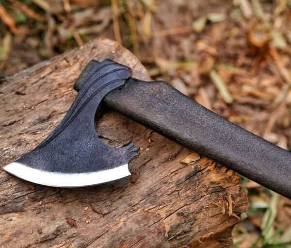 "Superior Craftsmanship: The Custom Handmade Axe in Premium Quality for Unmatched Strength, Precision, and Enduring Performance" - Image 2