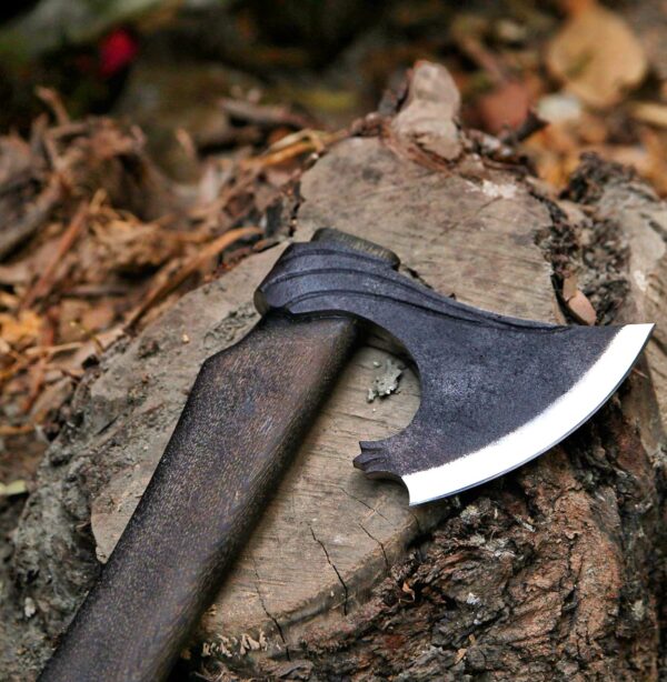 "Superior Craftsmanship: The Custom Handmade Axe in Premium Quality for Unmatched Strength, Precision, and Enduring Performance" - Image 4