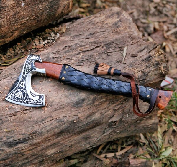 "Precision and Craftsmanship Unleashed: The Custom Handmade Axe in Premium Quality for Lasting Durability and Exceptional Performance" - Image 3
