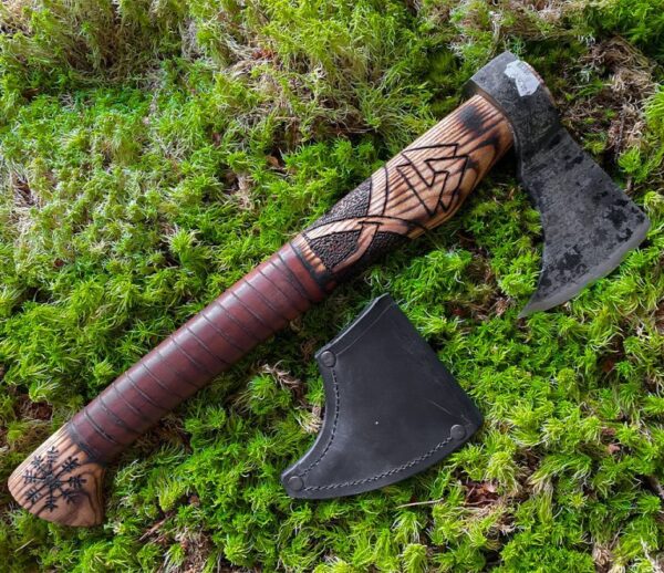 "Premium Quality Custom Handmade Handforged Viking Axe: A Masterpiece of Craftsmanship and Durability" - Image 5
