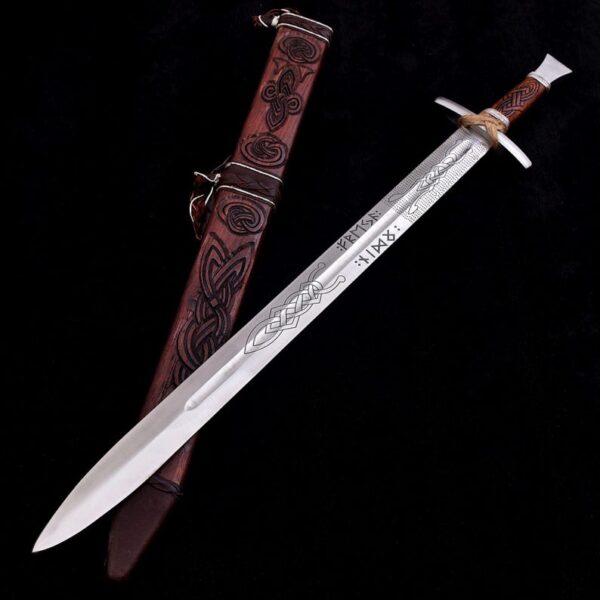 Custom Handmade Medieval Broadsword: A Unique Collectible Piece of Artistry and Craftsmanship. - Image 11