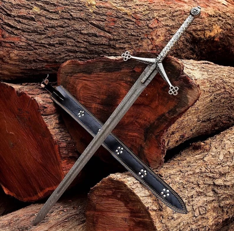 "Premium Quality Scottish Claymore Damascus Sword: Exquisite Craftsmanship with a Hand-Forged Damascus Steel Blade and Rosewood Handle" - Image 5