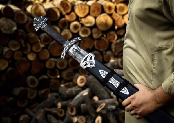 "Custom Handmade Forge Damascus Viking Sword – Premium Quality Craftsmanship for the True Warrior" - Image 3